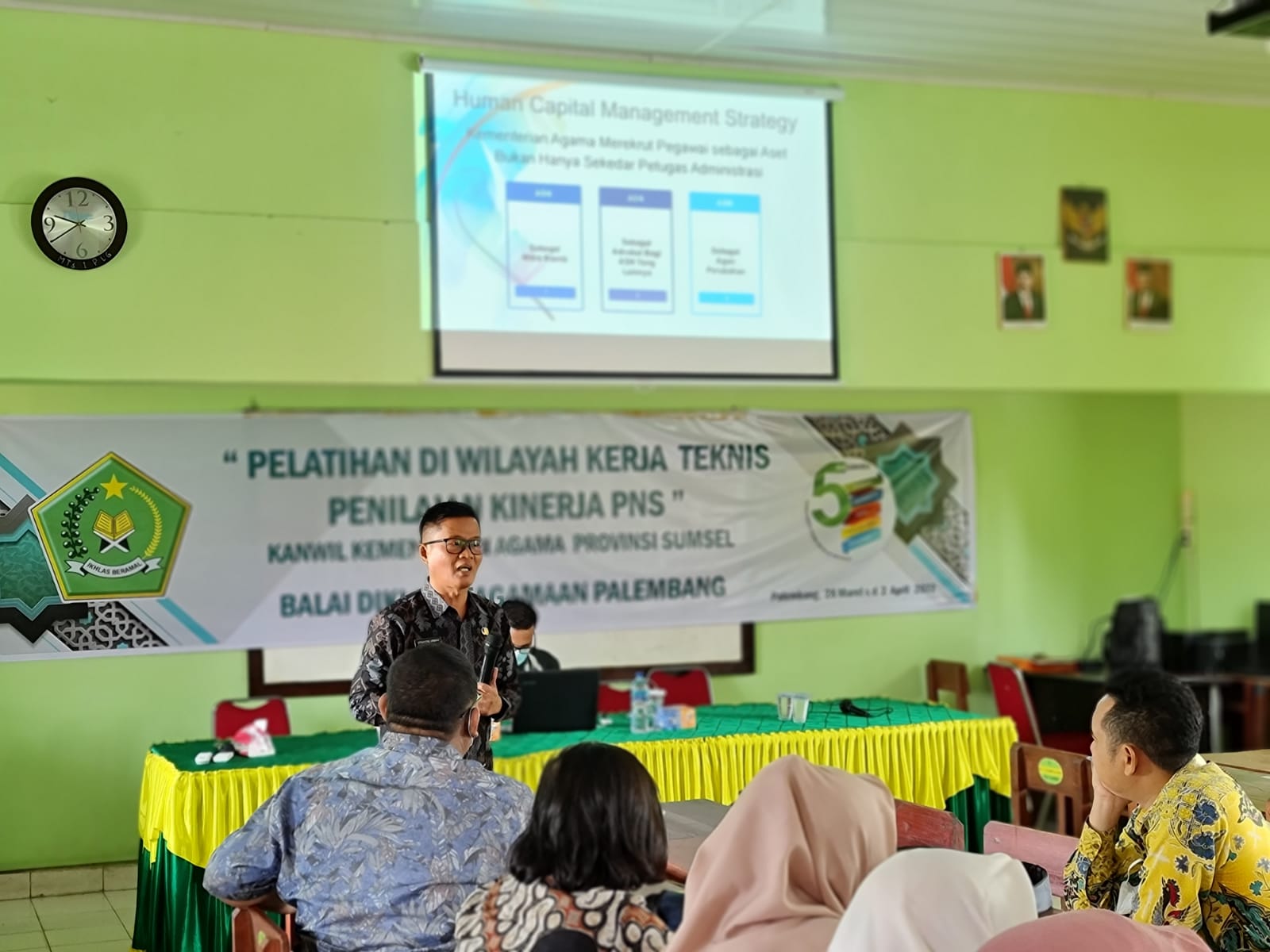 Kepala BDK Palembang Sampaikan Materi dalam PDWK di Kanwil Kemenag Sumsel